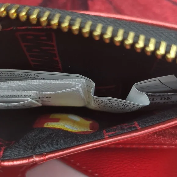 Iron Man zip around wallet - Picture 7 of 8